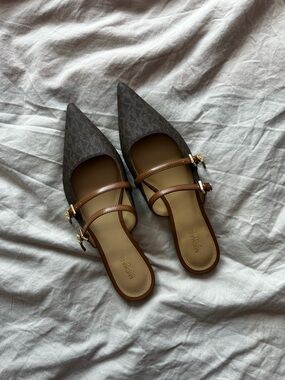 Michael Kors MK Monogram Mary Jane Mule Flats Brown Logo Pointed Toe Slide 7